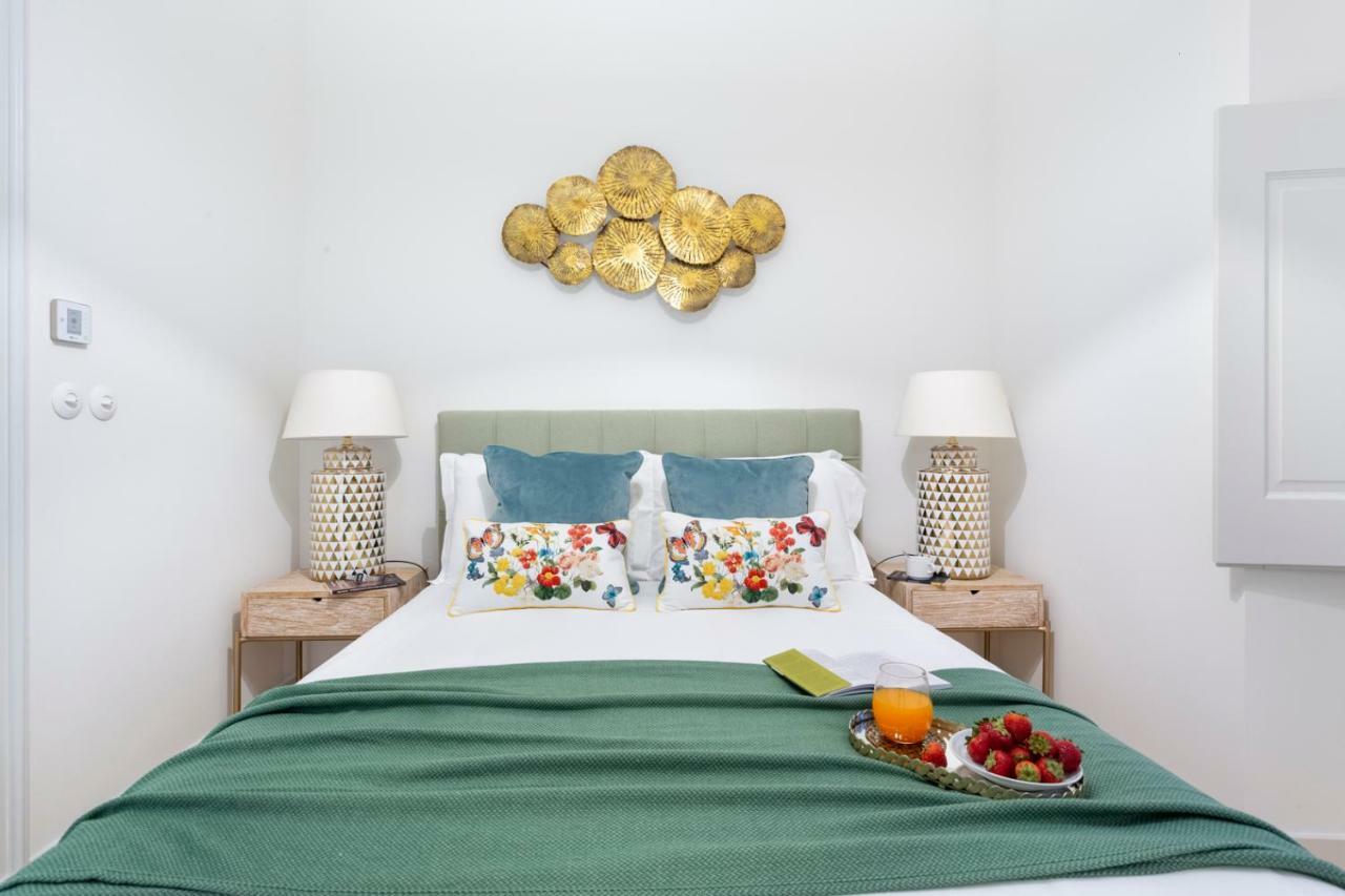 Apartment Joivy Splendid Flats Near Santa Justa Lift Lisbon